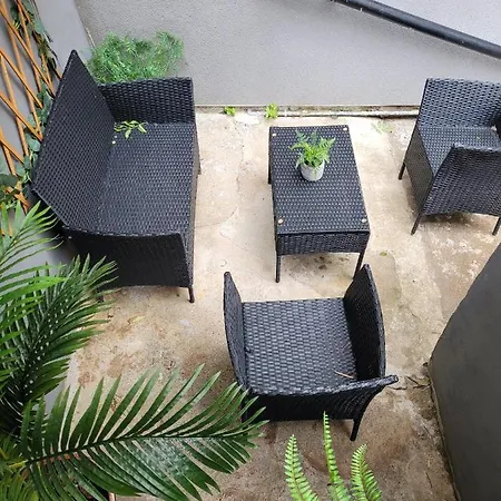 Sandbeck Apartments, Haven Γουίτμπι