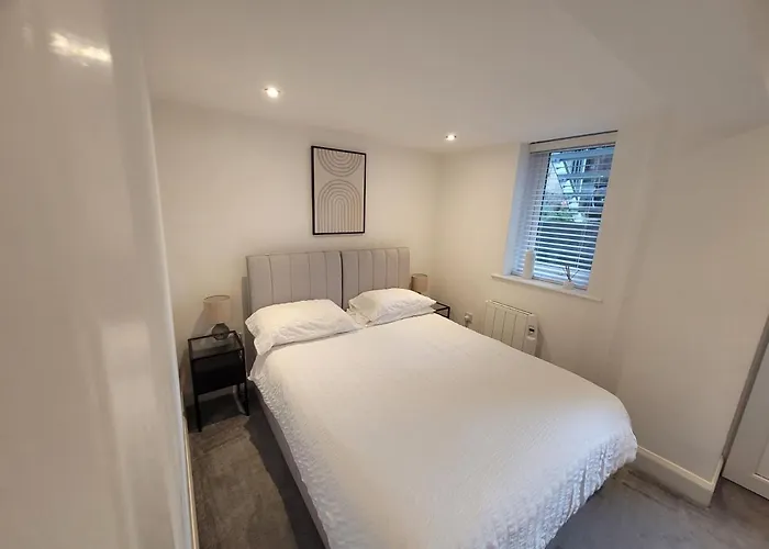 Sandbeck Apartments, Haven